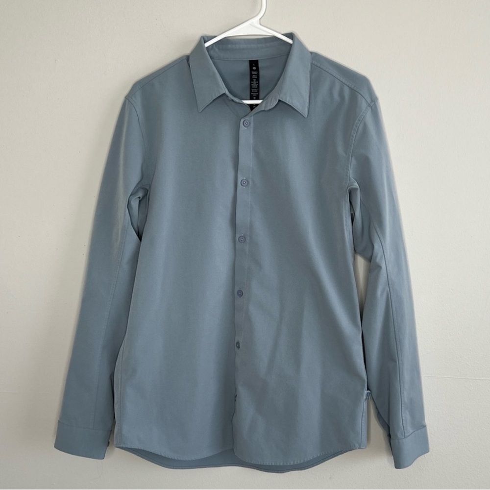 Lululemon Men’s Blue New Venture Slim Fit Button Up Shirt Large Long Sleeve